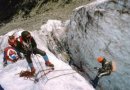 Эвакуированные альпинисты приземлились в Исламабаде